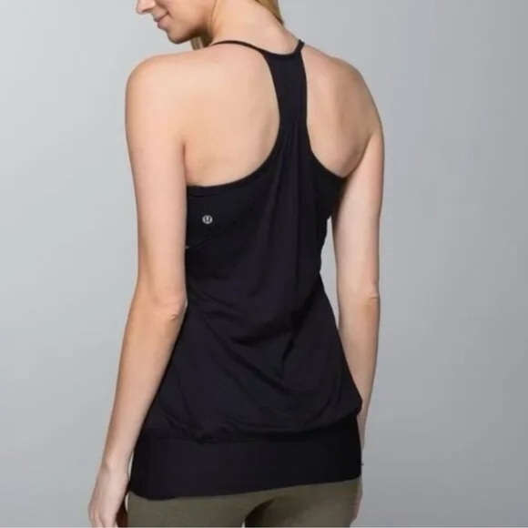 Lululemon Women's Black “No Limits” Built-In Sports Bra Open-Sides Tank Top - Picture 2 of 6